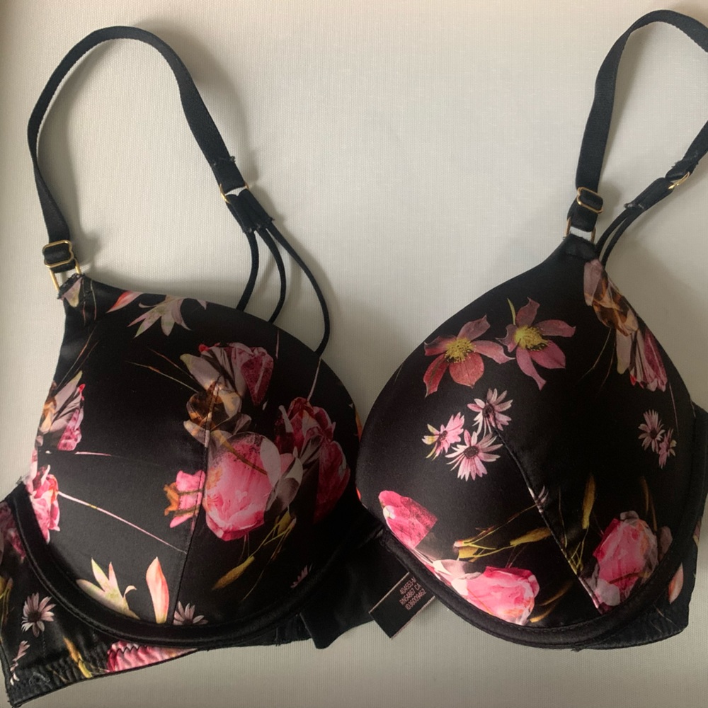 Victoria Secret  Bra